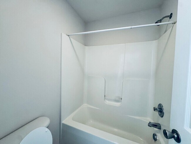 Foto del edificio - Wards Ferry Rd Townhome