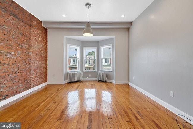 Building Photo - 207 N 53rd St
