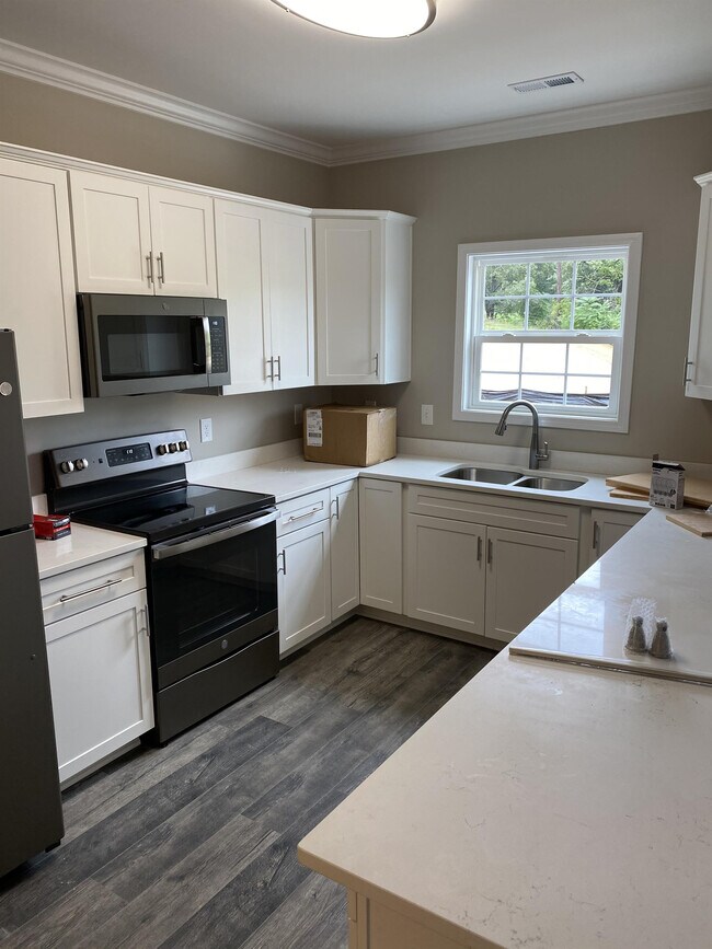 7322 Ripple Creek Way, Knoxville, TN 37918 Townhome Rentals in