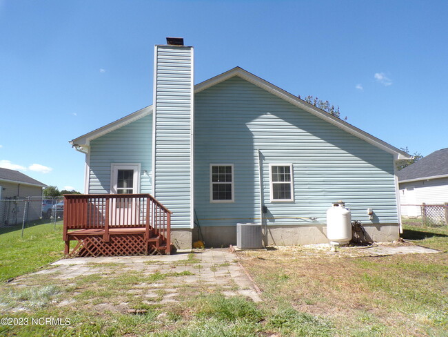 Building Photo - 1019 Furia Dr