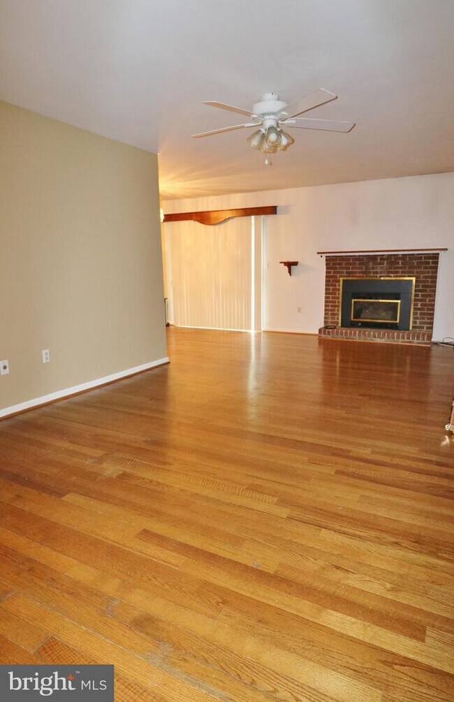 Foto del edificio - 6061 Dawn Dr