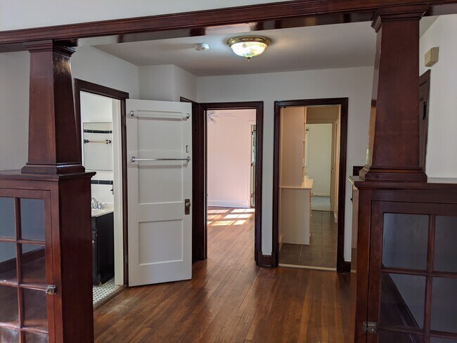 Foto del edificio - 2316 40th St NW