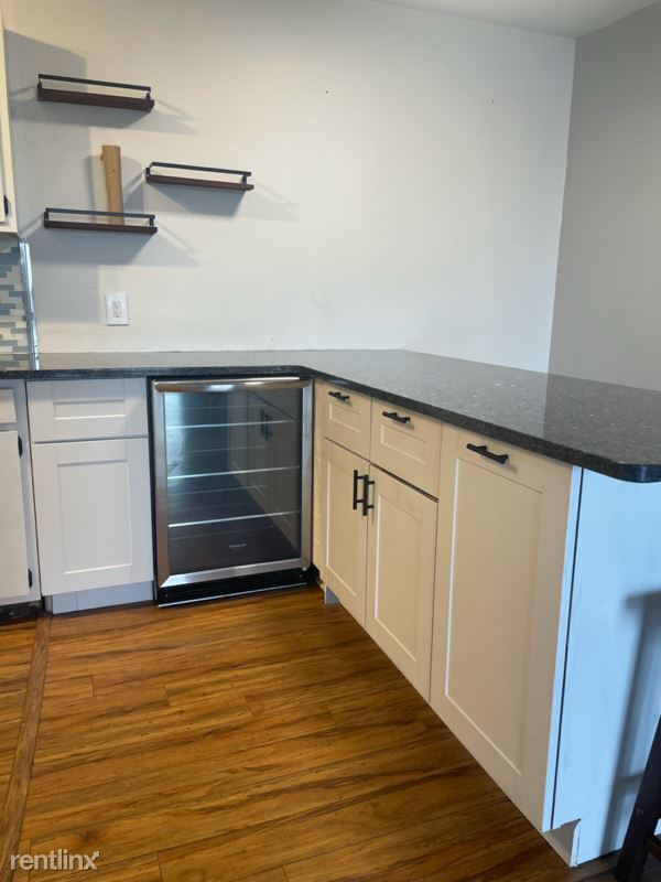 Building Photo - 2 br, 1 bath Condo - 326 14th Ave So. 1B U...