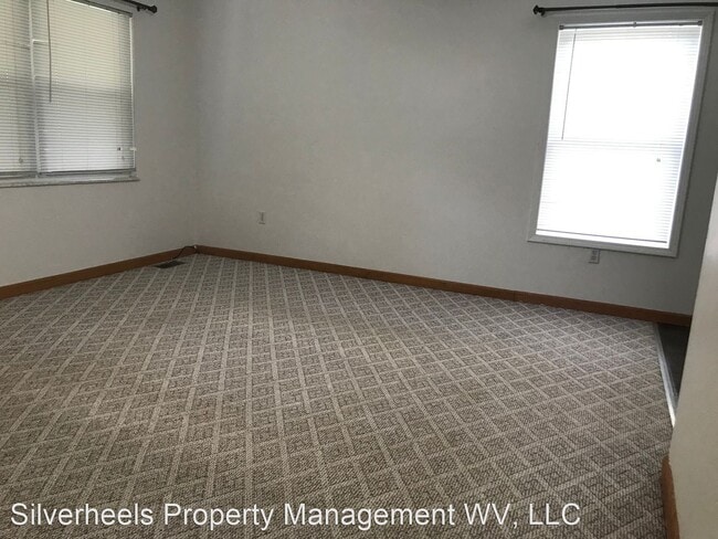 Building Photo - 3 br, 1 bath House - 3028 Meadowview Drive