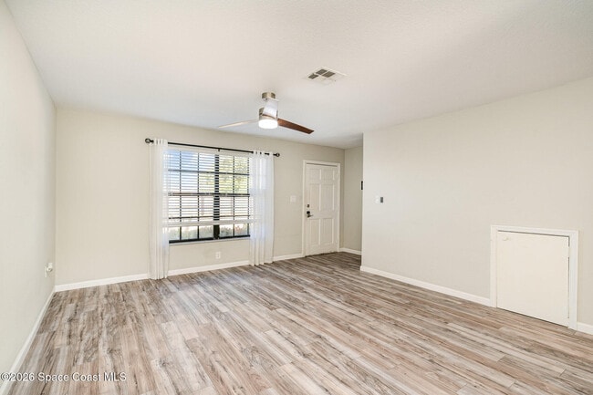 Foto del edificio - 1300 Arlington Ln NE