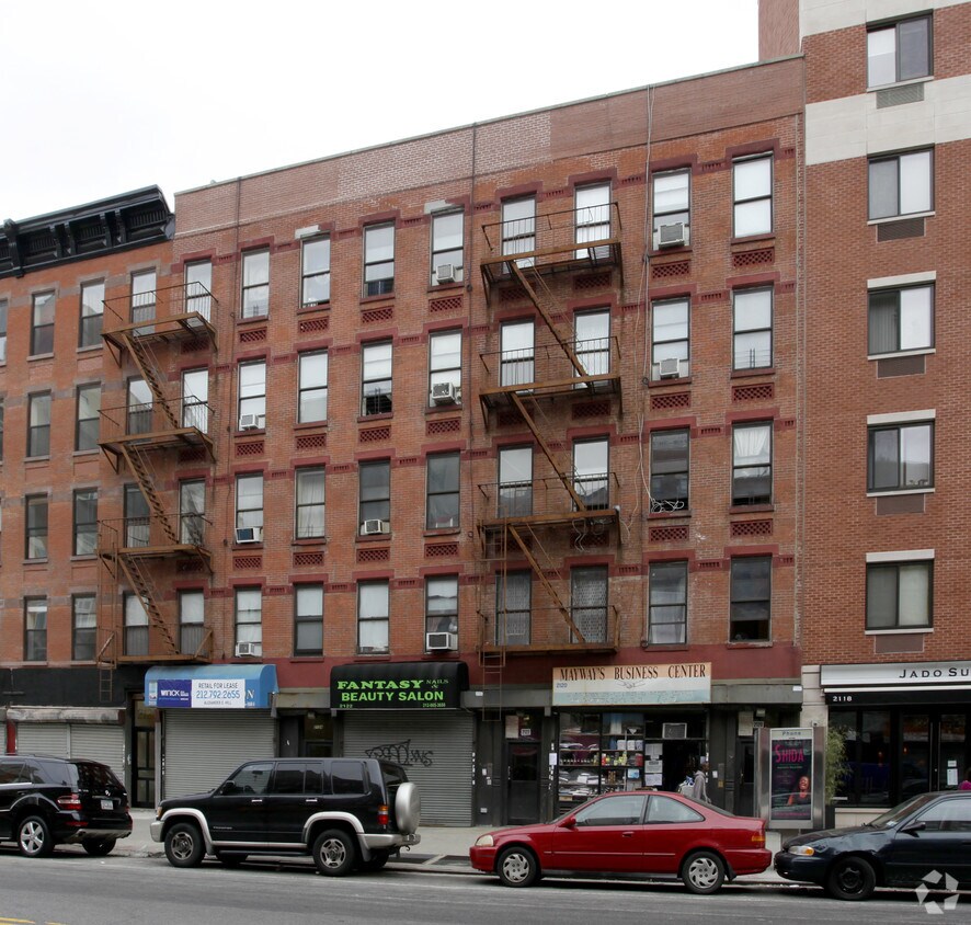 Foto principal - 2120-2124 Frederick Douglass Blvd
