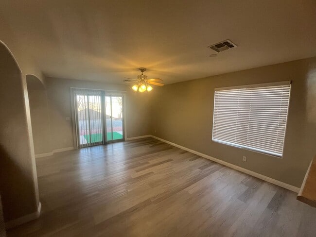 Building Photo - 86 N 238th Ln