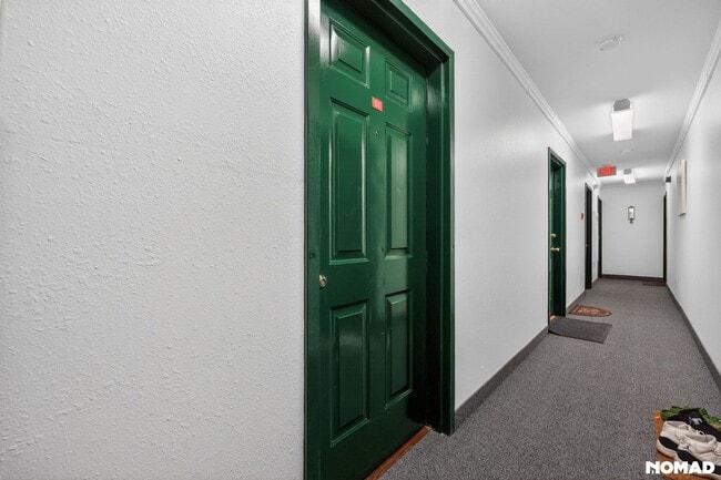 Building Photo - 1 Bedroom Condo in Hackensack