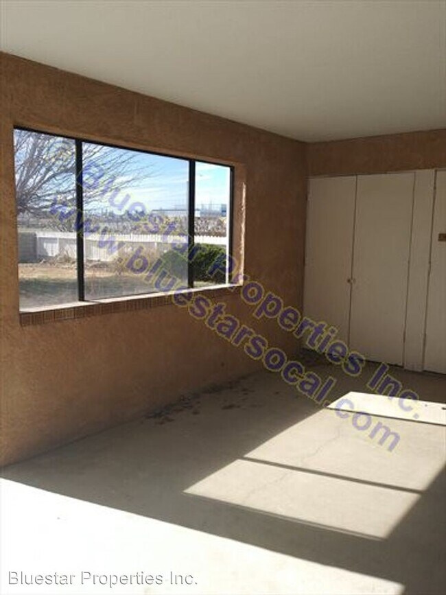Building Photo - 3 br, 2 bath House - 18105 Sunburst Road