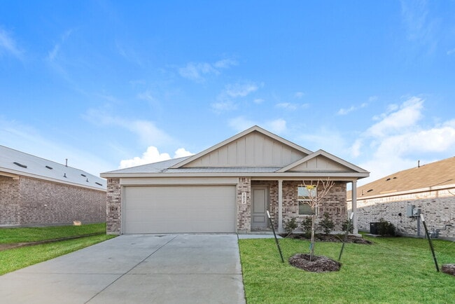 Building Photo - 1812 Javelina St