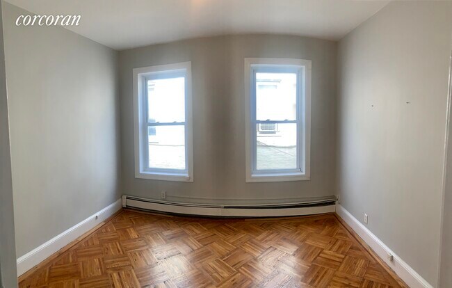 Foto del edificio - 1249 72nd St