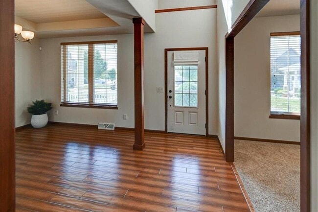 Building Photo - 15 Bellingrath Ct