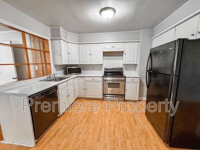 Foto del edificio - 8909 E 72nd St