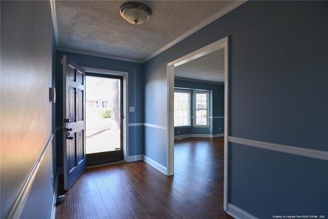 Foto del edificio - 6913 Pine Creek Ct
