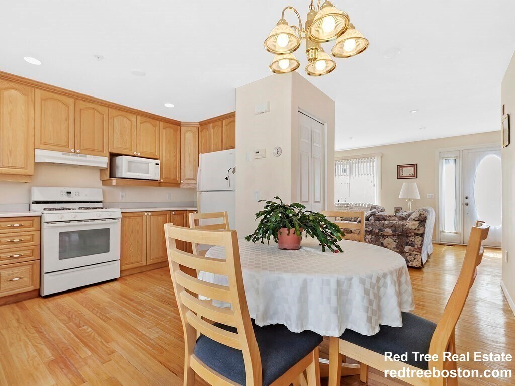 Primary Photo - 40 Myrtle St