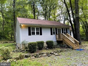 Building Photo - 104 Delphi Rd