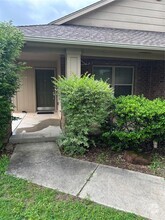 Building Photo - 2412 Wheatland Pl