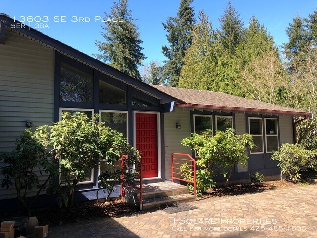 Building Photo - 13603 SE 3rd Pl