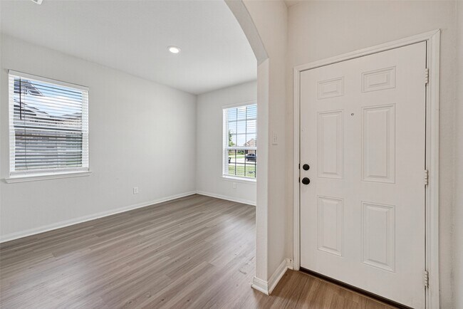 Foto del edificio - 2112 Mule Ridge Dr