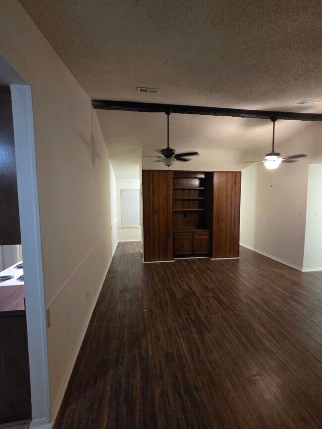 Foto del edificio - 3/2 in Claremont Subdivision