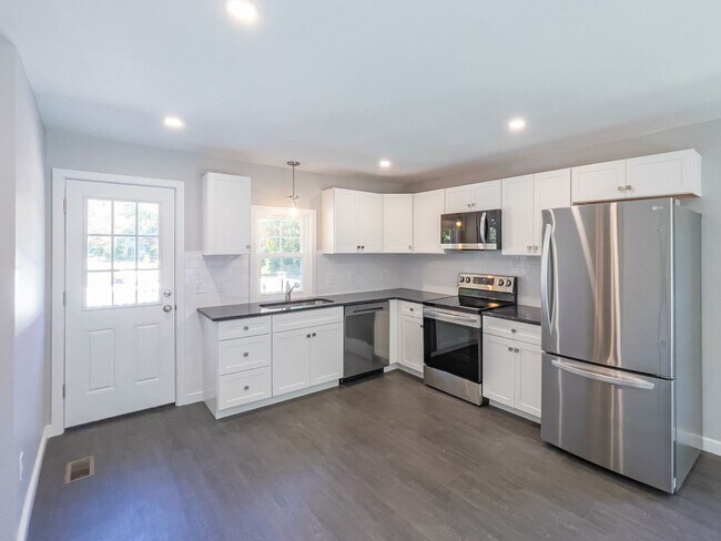 Foto del edificio - 159 Dunham St