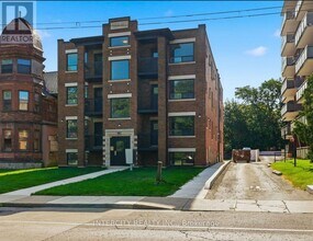 Building Photo - 91 Wentworth St S