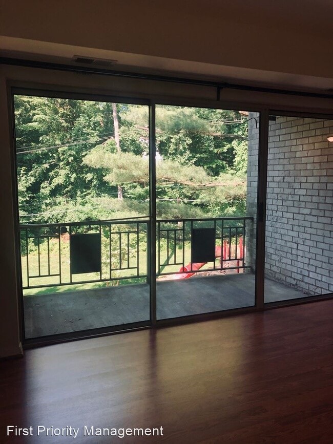 Building Photo - 1 br, 1 bath House - 12401 Braxfield Ct. #479
