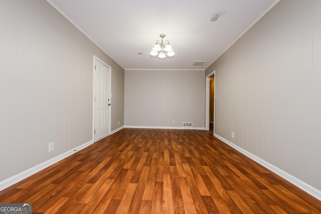 Building Photo - 4492 Raleigh Dr