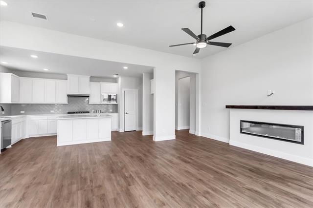 Building Photo - 6213 Tahoe Winds Dr