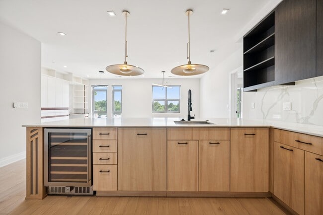 Foto del edificio - 900 11th St SE