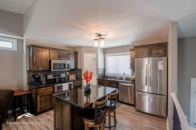 Foto del edificio - Lovely Home Located in Beautiful Neighborh...