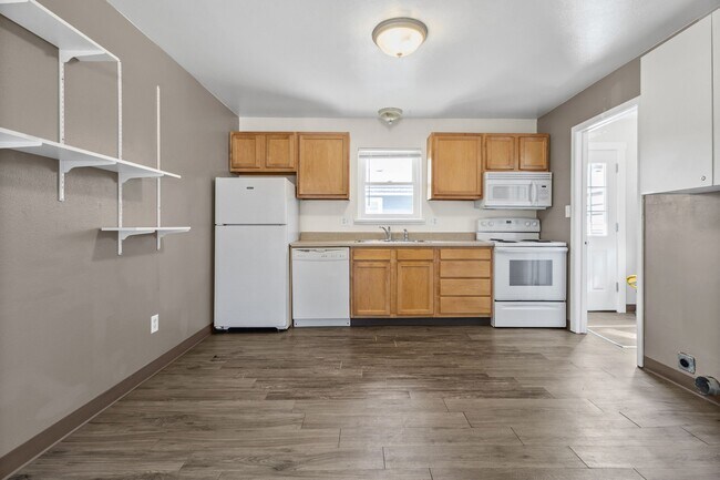 Foto del edificio - 4021 Goodell Ln