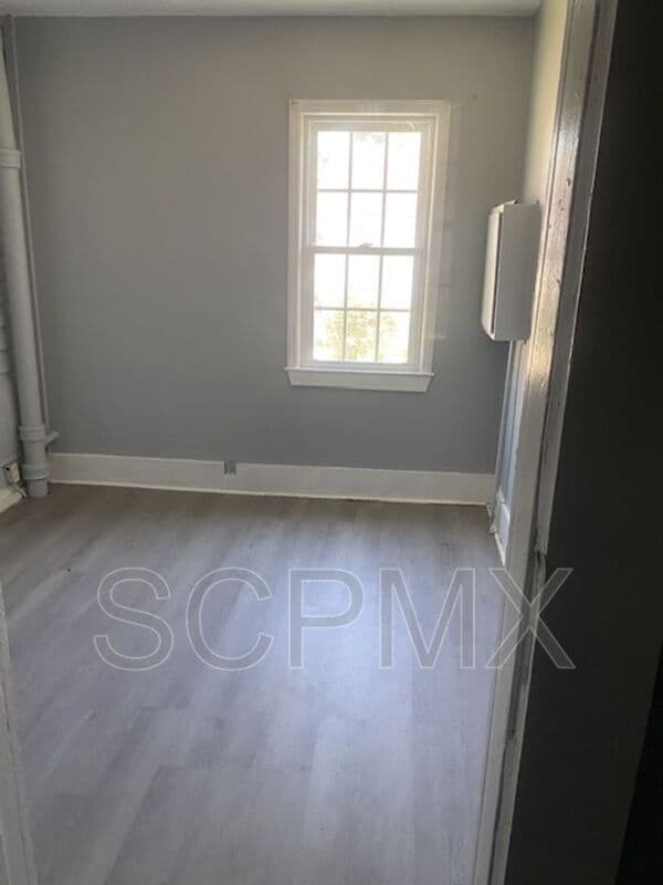 Building Photo - 1357 Glover St