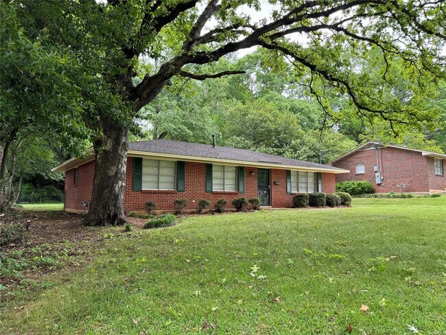 Building Photo - 3809 Avondale Ct