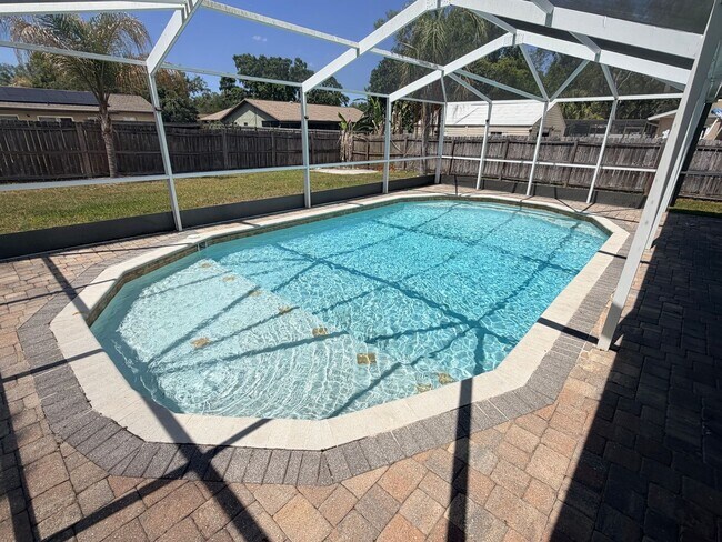 Foto del edificio - THREE BEDROOM POOL HOME!!!!