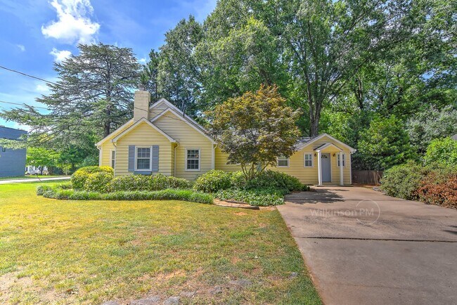 Foto del edificio - Cottage Home in Plaza Midwood 2Bd/1Bth wit...