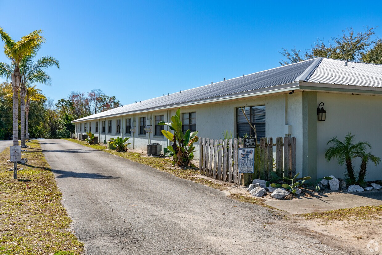 Primary Photo - Royal Spanish Villas