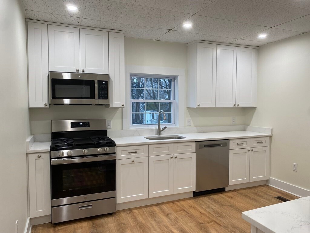 Foto principal - 72 Marblehead St