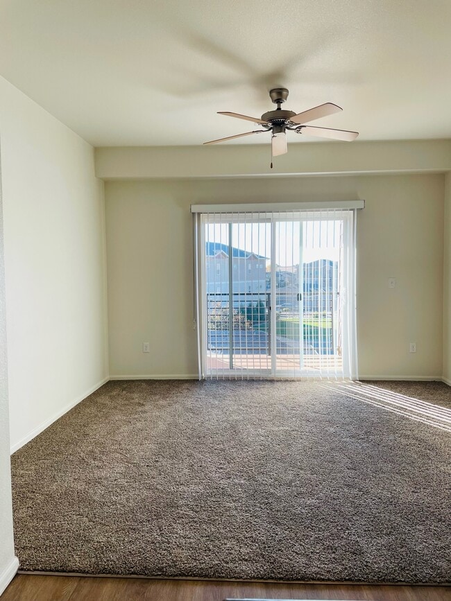 1x1 Vail - Creek View Apartments