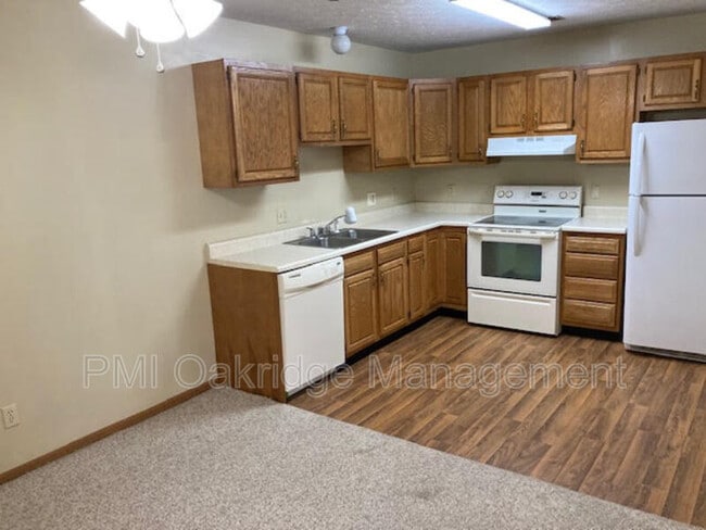 Building Photo - 247 Westhaven Dr