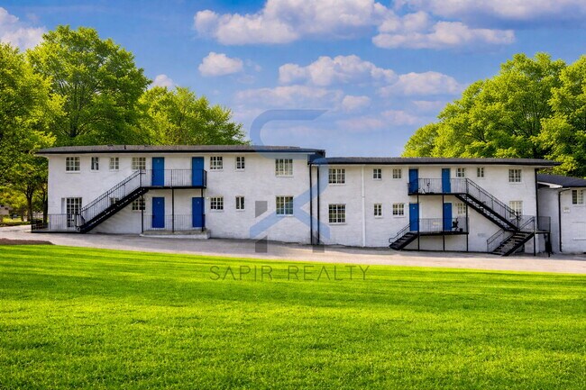 Foto del edificio - Limited-Time Offer: Move In by April 30, 2026 & Get Your 3rd Month FREE!