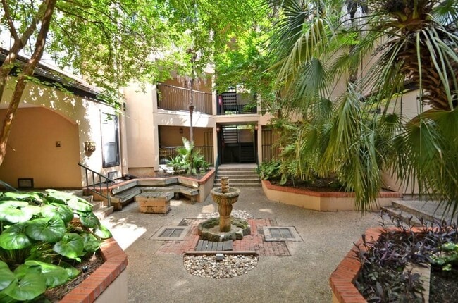 Building Photo - 2110 Rio Grande