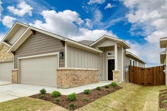 Building Photo - 624 Harvest Moon Dr