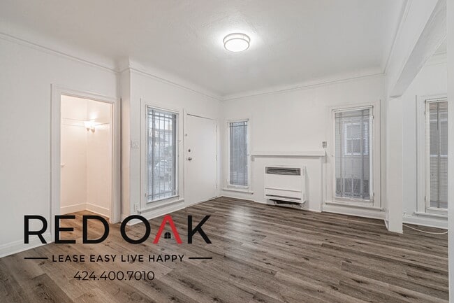 Building Photo - 1266 N Ardmore Ave