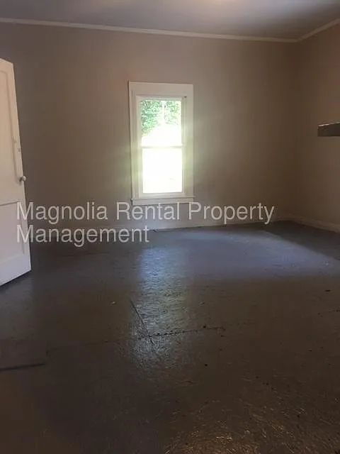 Foto del edificio - "Charming 2-Bedroom Gem in Greenville – Your Perfect Cozy Retreat!"