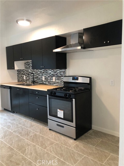 Foto principal - 136 W Saginaw Way