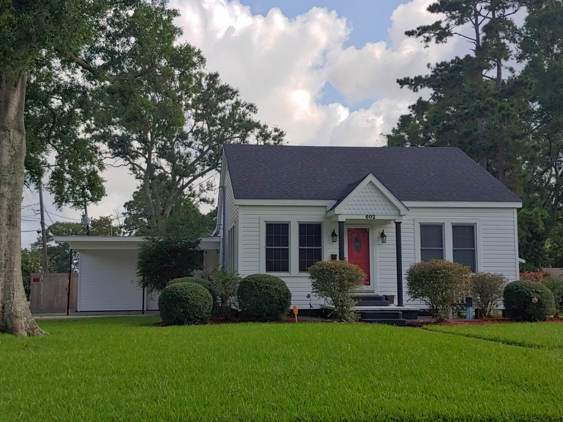 Front of house - 602 5th St