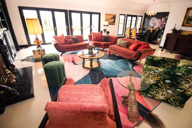 Foto del edificio - 30185 Vía Maria Elena