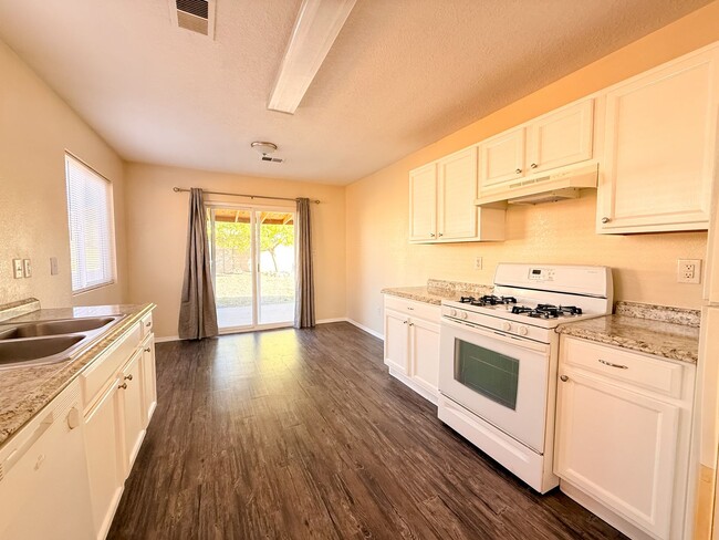 Building Photo - Mirabella Home!