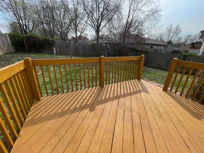 Foto del edificio - 4 Bedroom Home in SE Springfield!
